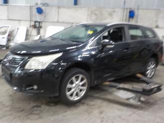 Dezmembrări autoturisme Toyota Avensis Avensis Wagon (T27) Combi 2.2 16V D-4D-F 150 (2AD-FTV) [110kW]  (11-20=
08/10-2018) 2009