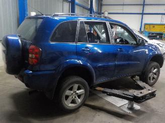 Toyota Rav-4 RAV4 (A2) Terreinwagen 2.0 D-4D 16V 4x4 (1CD-FTV) [85kW]  (05-2001/11-=
2005) picture 3