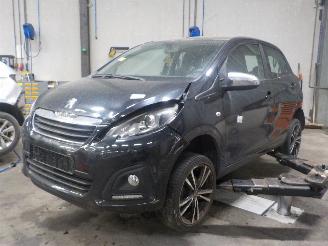 Damaged car Peugeot 108 108 Hatchback 1.0 12V (1KRFE(CFB)) [51kW]  (05-2014/...) 2014