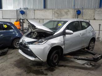 škoda osobní automobily Toyota Aygo Aygo (B40) Hatchback 1.0 12V VVT-i (1KR-FE) [51kW]  (05-2014/06-2018) 2014