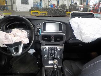 Volvo V-40 V40 (MV) Hatchback 5-drs 1.6 T3 GTDi 16V (B4164T3(Euro 5)) [110kW]  (0=
3-2012/12-2016) picture 5