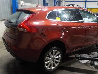 Volvo V-40 V40 (MV) Hatchback 5-drs 1.6 T3 GTDi 16V (B4164T3(Euro 5)) [110kW]  (0=
3-2012/12-2016) picture 3