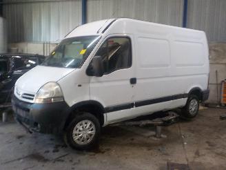 Salvage car Nissan Interstar Interstar (X70) Van 2.5 dCi 16V 100 (G9U-650) [74kW]  (04-2006/03-2010=
) 2010/5