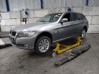 demontáž osobní automobily BMW 3-serie 3 serie Touring (E91) Combi 320d 16V (N47-D20A) [130kW]  (02-2007/12-2=
010) 2009