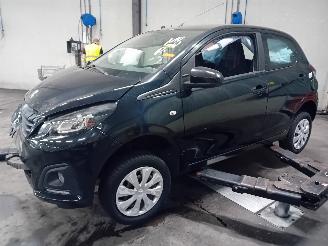 Salvage car Peugeot 108 108 Hatchback 1.0 12V (1KRFE(CFB)) [51kW]  (05-2014/...) 2015/0