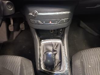 Peugeot 308 308 SW (L4/L9/LC/LJ/LR) Combi 5-drs 1.2 12V e-THP PureTech 110 (EB2DT(=
HNZ)) [81kW]  (03-2014/12-2021) picture 16