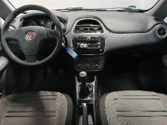Fiat Punto Punto Evo (199) Hatchback 1.3 JTD Multijet 85 16V (199.B.4000(Euro 5))=
 [62kW]  (10-2009/02-2012) picture 11