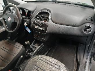 Fiat Punto Punto Evo (199) Hatchback 1.3 JTD Multijet 85 16V (199.B.4000(Euro 5))=
 [62kW]  (10-2009/02-2012) picture 8