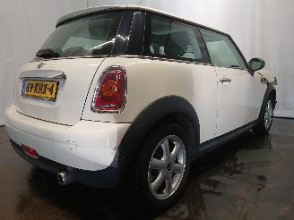 Mini Mini Mini (R56) Hatchback 1.4 16V One (N12-B14A) [70kW]  (11-2006/03-2010) picture 6