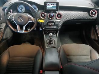 Mercedes A-klasse A (W176) Hatchback 1.6 A-180 16V (M270.910) [90kW]  (09-2012/05-2018) picture 10