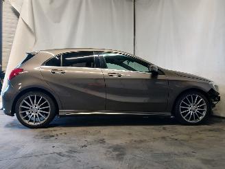 Mercedes A-klasse A (W176) Hatchback 1.6 A-180 16V (M270.910) [90kW]  (09-2012/05-2018) picture 7