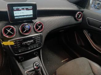 Mercedes A-klasse A (W176) Hatchback 1.6 A-180 16V (M270.910) [90kW]  (09-2012/05-2018) picture 15