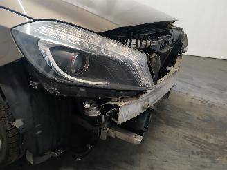 Mercedes A-klasse A (W176) Hatchback 1.6 A-180 16V (M270.910) [90kW]  (09-2012/05-2018) picture 28