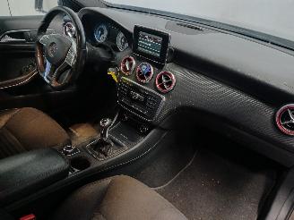 Mercedes A-klasse A (W176) Hatchback 1.6 A-180 16V (M270.910) [90kW]  (09-2012/05-2018) picture 8