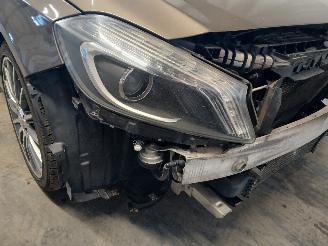 Mercedes A-klasse A (W176) Hatchback 1.6 A-180 16V (M270.910) [90kW]  (09-2012/05-2018) picture 21