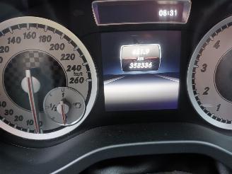 Mercedes A-klasse A (W176) Hatchback 1.6 A-180 16V (M270.910) [90kW]  (09-2012/05-2018) picture 2