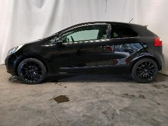 Kia Rio Rio III (UB) Hatchback 1.2 CVVT 16V (G4LA5) [63kW]  (09-2011/12-2017) picture 4
