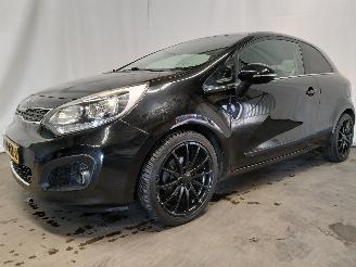 Kia Rio Rio III (UB) Hatchback 1.2 CVVT 16V (G4LA5) [63kW]  (09-2011/12-2017) picture 3