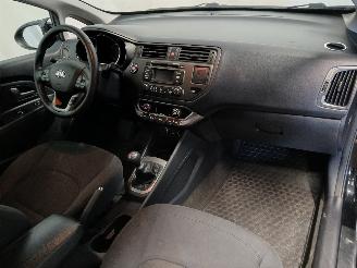 Kia Rio Rio III (UB) Hatchback 1.2 CVVT 16V (G4LA5) [63kW]  (09-2011/12-2017) picture 8