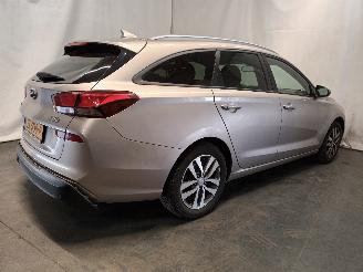 Hyundai I-30 i30 Wagon (PDEF5) Combi 1.0 T-GDI 12V (G3LC) [88kW]  (03-2017/...) picture 10