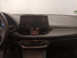 Hyundai I-30 i30 Wagon (PDEF5) Combi 1.0 T-GDI 12V (G3LC) [88kW]  (03-2017/...) picture 16