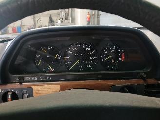 Mercedes S-klasse S (W126) Sedan 500 SE,SEL (M117.961) [177kW]  (12-1979/08-1985) picture 11
