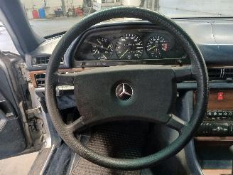 Mercedes S-klasse S (W126) Sedan 500 SE,SEL (M117.961) [177kW]  (12-1979/08-1985) picture 10