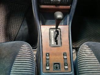 Mercedes S-klasse S (W126) Sedan 500 SE,SEL (M117.961) [177kW]  (12-1979/08-1985) picture 13