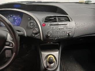 Honda Civic Civic (FK/FN) Hatchback 1.4i Type S 16V (L13Z1) [73kW]  (10-2008/01-20=
12) picture 16