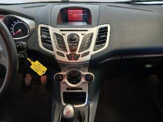 Ford Fiesta Fiesta 6 (JA8) Hatchback 1.6 TDCi 95 (T3JA(Euro 5)) [70kW]  (02-2010/1=
2-2015) picture 16