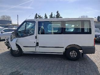 Ford Transit Transit Tourneo Bus 2.2 TDCi 16V Euro 5 (DRFA) [74kW]  (09-2011/06-201=
2) picture 4