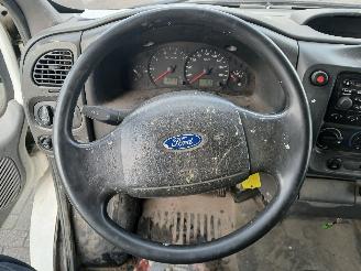 Ford Transit Transit RWD Ch.Cab/Pick-up 2.4 TDdi 16V (H9FA) [101kW]  (03-2004/05-20=
06) picture 15