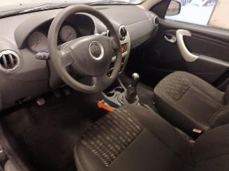 Dacia Sandero Sandero I (BS) Hatchback 1.2 16V (D4F-732(D4F-F7)) [55kW]  (11-2008/12=
-2012) picture 12
