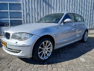 BMW 1-serie 1 serie (E87/87N) Hatchback 5-drs 116i 1.6 16V (N45-B16A) [85kW]  (06-=
2004/06-2011) picture 3