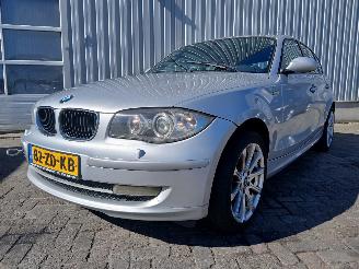 krockskadad bil auto BMW 1-serie 1 serie (E87/87N) Hatchback 5-drs 116i 1.6 16V (N45-B16A) [85kW]  (06-=
2004/06-2011) 2008/1