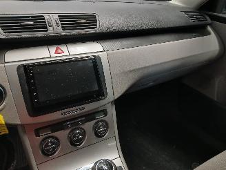 Volkswagen Passat Passat (3C2) Sedan 2.0 FSI 16V (BLR) [110kW]  (03-2005/07-2010) picture 18