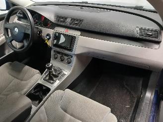 Volkswagen Passat Passat (3C2) Sedan 2.0 FSI 16V (BLR) [110kW]  (03-2005/07-2010) picture 7