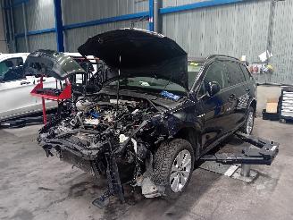 Uttjänta bilar auto Volkswagen Golf Golf VII Variant (AUVV) Combi 1.0 TSI 12V BlueMotion Technology (CHZD)=
 [85kW]  (05-2015/12-2020) 2015