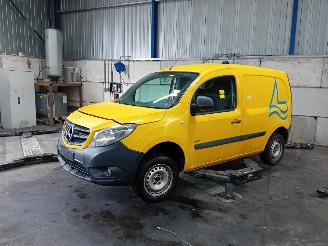 Vaurioauto  passenger cars Mercedes Citan Citan (415.6) Van 1.5 108 CDI (OM607.951(K9K)) [55kW]  (11-2012/08-202=
1) 2015