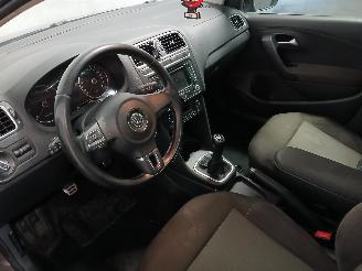 Volkswagen Polo Polo V (6R) Hatchback 1.6 TDI 16V 105 (CLNA) [77kW]  (06-2009/08-2015)= picture 11