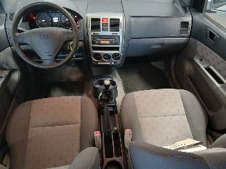 Hyundai Getz Getz Hatchback 1.6i 16V (G4ED) [77kW]  (09-2002/09-2005) picture 11
