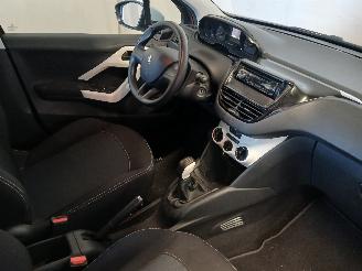 Peugeot 208 208 I (CA/CC/CK/CL) Hatchback 1.0 Vti 12V PureTech (EB0(ZMZ)) [50kW]  =
(03-2012/12-2019) picture 9