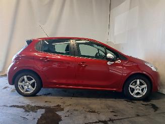 Peugeot 208 208 I (CA/CC/CK/CL) Hatchback 1.0 Vti 12V PureTech (EB0(ZMZ)) [50kW]  =
(03-2012/12-2019) picture 7