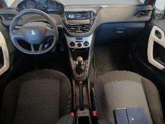 Peugeot 208 208 I (CA/CC/CK/CL) Hatchback 1.0 Vti 12V PureTech (EB0(ZMZ)) [50kW]  =
(03-2012/12-2019) picture 11