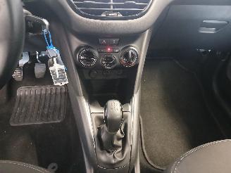Peugeot 208 208 I (CA/CC/CK/CL) Hatchback 1.2 Vti 12V PureTech 82 (EB2F(HMZ)) [60k=
W]  (03-2012/12-2019) picture 19