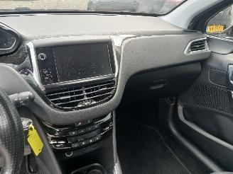 Peugeot 208 208 I (CA/CC/CK/CL) Hatchback 1.6 Vti 16V (EP6C(5FS)) [88kW]  (03-2012=
/12-2019) picture 17