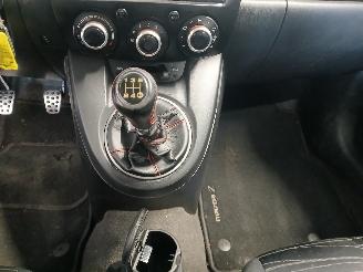 Mazda 2 2 (DE) Hatchback 1.3 16V S-VT (ZJ46) [55kW]  (10-2007/06-2015) picture 14