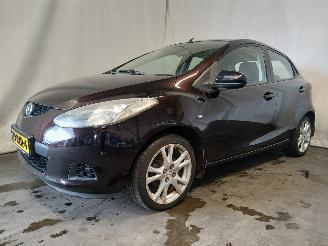 Mazda 2 2 (DE) Hatchback 1.3 16V S-VT (ZJ46) [55kW]  (10-2007/06-2015) picture 3