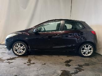 Mazda 2 2 (DE) Hatchback 1.3 16V S-VT (ZJ46) [55kW]  (10-2007/06-2015) picture 4