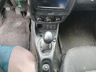Dacia Duster Duster (HS) SUV 1.6 16V (K4M-896(K4M-28)) [77kW]  (04-2010/01-2018) picture 17